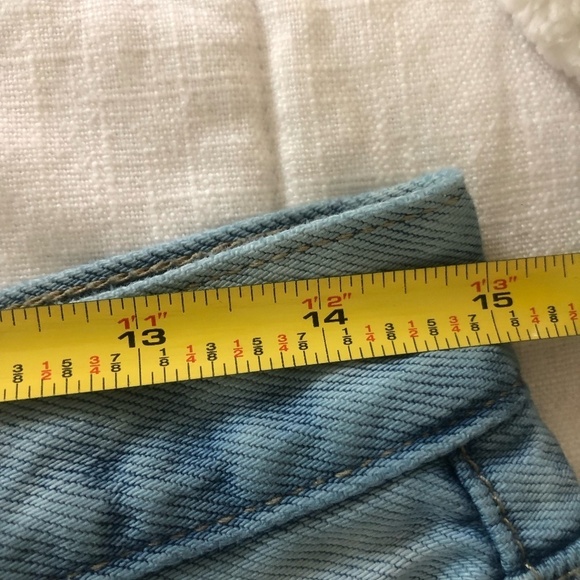 AMERICAN EAGLE DISTRESSED DENIM MOM SHORT SIZE 8 - Picture 12 of 12